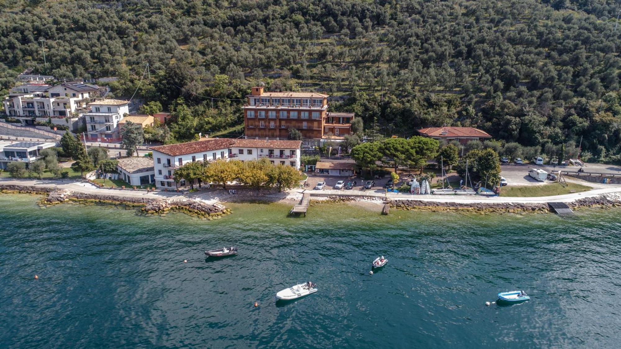 Hotel Nike Brenzone sul Garda Buitenkant foto