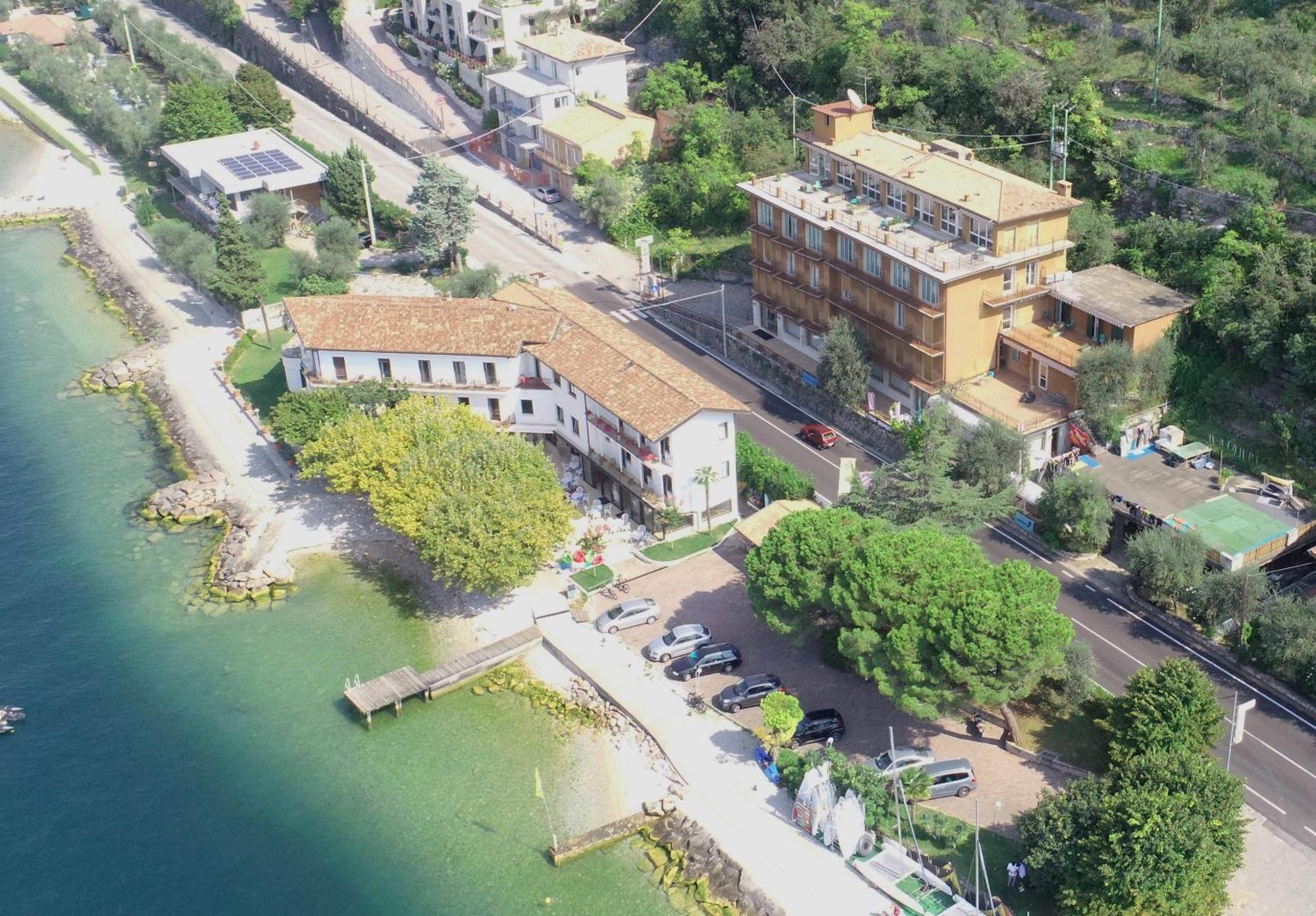 Hotel Nike Brenzone sul Garda Buitenkant foto