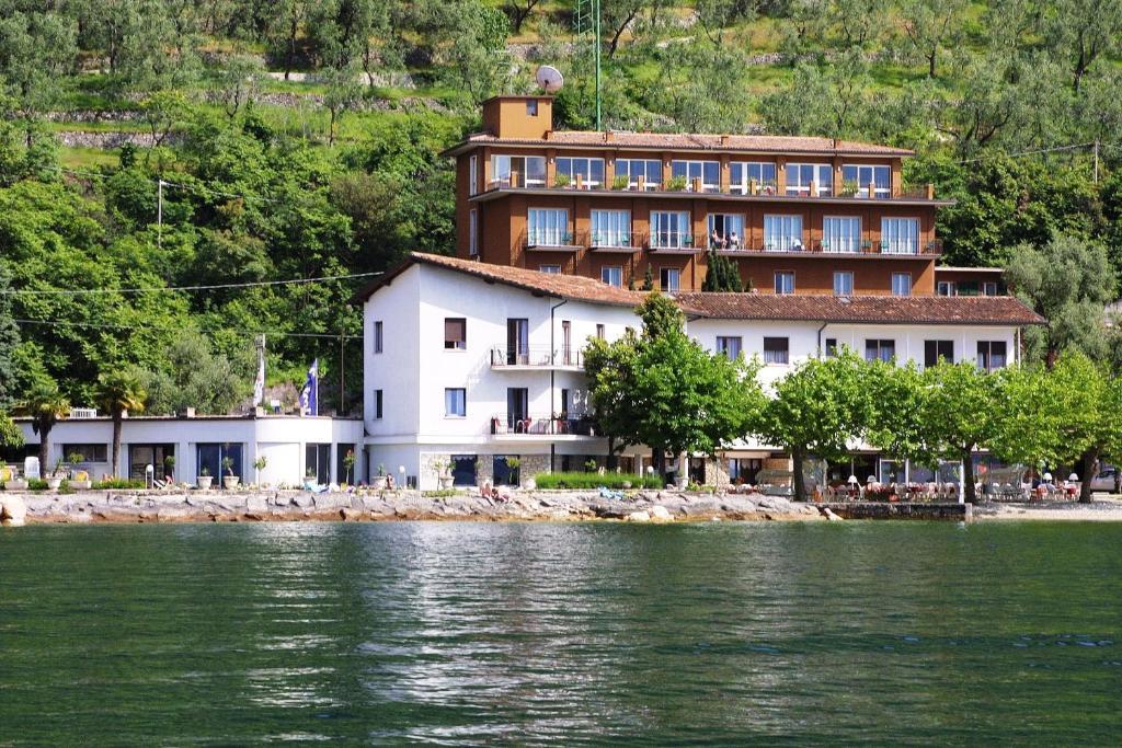 Hotel Nike Brenzone sul Garda Buitenkant foto