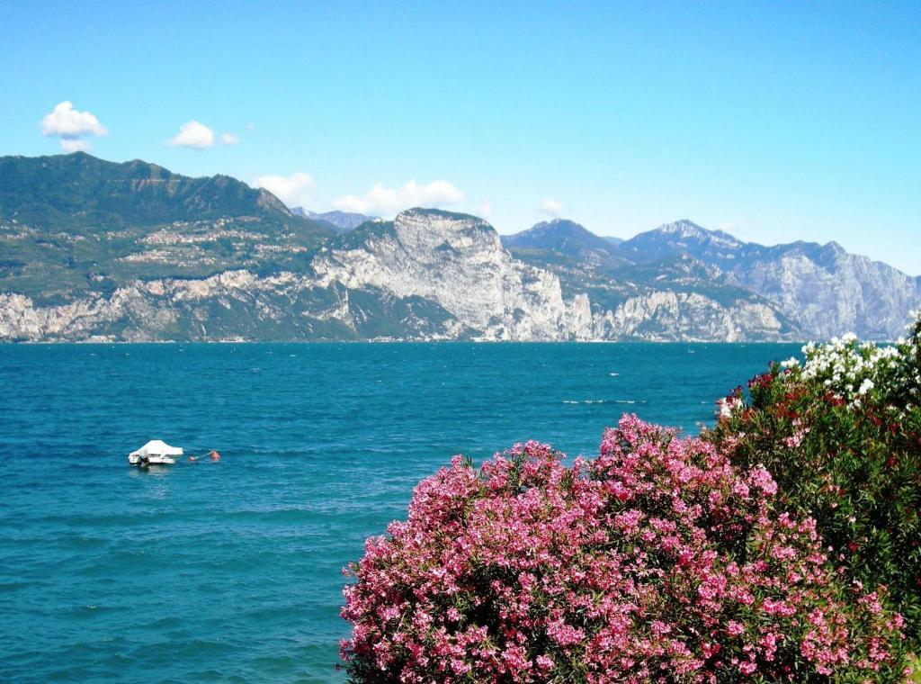 Hotel Nike Brenzone sul Garda Buitenkant foto